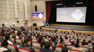 Başkan Büyükkılıç, genç iletişimciler ile bir araya geldi