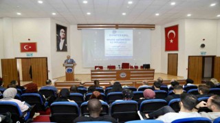 Başkan Büyükkılıç, sanatın ve sanatçının yanında