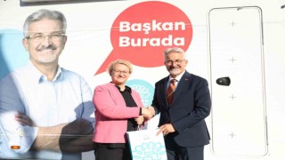 Başkan Erdem vatandaşların sıkıntılarını dinledi