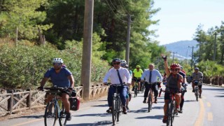 Başkan Oktay 200 sporcuyla birlikte pedal çevirdi