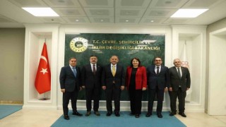 Başkan Özgan Kozan için çalışmalarına devam ediyor