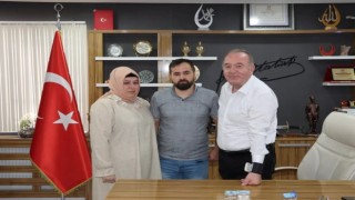 Başkan Şahiner, konser için ayrılan parayı yardım kampanyasına bağışladı