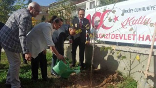 Battalgazi Devlet Hastanesinde 100. Yıl fidan dikimi gerçekleştirildi