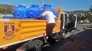 Belediyeden vatandaşlara su deposu desteği