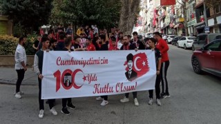 Belekoma Tayfa taraftar grubundan 100üncü yıla özel yürüyüş