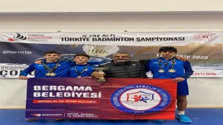 Bergama Belediyesi Badminton Takımı başarıdan başarıya koşuyor