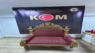 Beyoğlunda Osmanlı dönemine ait ‘Saltanat Tahtı ele geçirildi