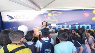 Bilim festivalinde Düzce Üniversitesine yoğun ilgi