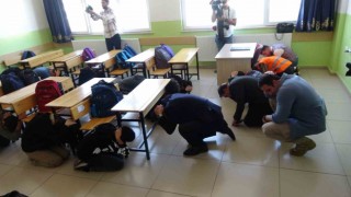 Bingölde 400 okulda eş zamanlı deprem tatbikatı yapıldı