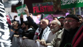 Bursada İsrailin Gazzedeki hastaneye saldırısı protesto edildi