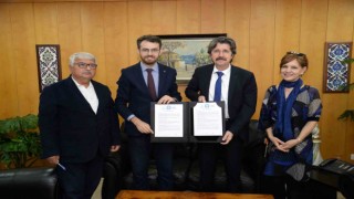 BUÜlü tıp öğrencilerine burs desteği devam ediyor
