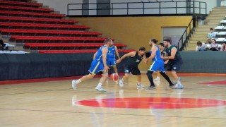 Büyükşehir Basketbol sahadan galip ayrıldı