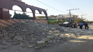 Kahramanmaraş'da inşaat atıkları temizlenmeye devam ediyor