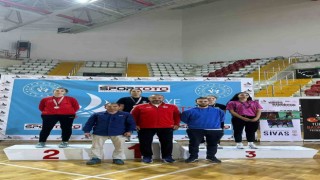 Büyükşehir Belediyesporlu badmintoncular yine zirvede