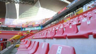 Büyükşehir, şehrin stadyumunda misafir tribününü daha güvenli hale getirdi