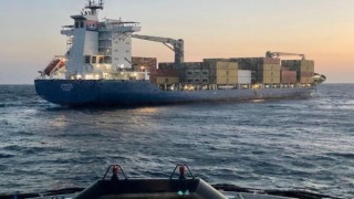 Çanakkale Boğazında konteyner gemisi makine arızası yaptı