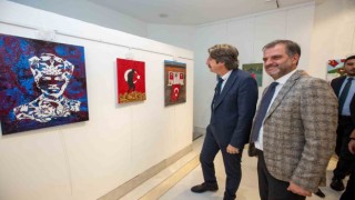 Cumhuriyet coşkusu sergilere yansıdı