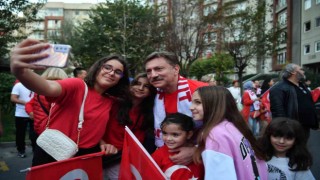 Cumhuriyetin 100. yılı Bahçelievlerde coşkuyla kutlandı