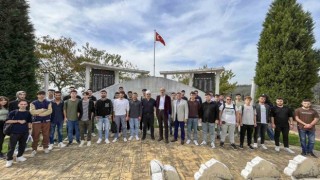 Cumhuriyetin 100. yılında şehitleri andılar