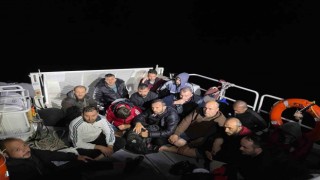 Datçada 46 düzensiz göçmen ve bir göçmen kaçakçılığı şüphelisi yakalandı