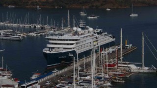 Deniz yoluyla turistler Fethiyeye geldi