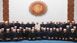 Diyanet İşleri Başkanı Erbaş: “Kuran-ı Kerime ve Resulünün sünnetine sarılarak yürümeye devam ediyoruz”