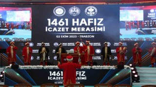 Diyanet İşleri Başkanı Erbaş, Trabzonda Mevlid-i Nebi ve 1461 Hafız Toplu İcazet Merasimine katıldı