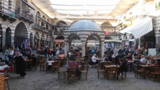 Diyarbakırın tarihi hanları yaklaşık 500 yıldır aralıksız ticaret merkezi olarak kullanılıyor