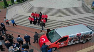 Down Sendromlu Özel Futsal Milli Takımına hizmet aracı hediyesi