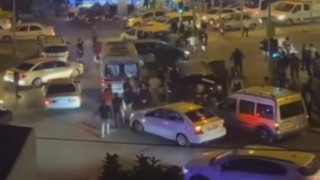 Düğün konvoyunda gelin arabasının önünü kesen çocuk ağır yaralı