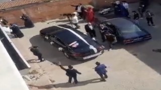Düğünde havaya ateş açan maganda yakalandı