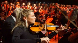 Edirnede 100. yıla özel düzenlenen konserde Cumhuriyet coşkusu yaşandı