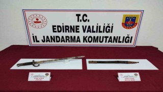 Edirnede Osmanlı dönemine ait 150 yıllık kılıç ve kını ele geçirildi