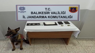 Edremitte 480 gram metamfetamin ele geçirildi: 2 gözaltı