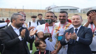 Edremitte ‘Geleneksel Mahalleler Arası Futbol Turnuvası sona erdi