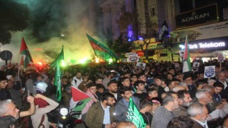 Elazığda binlerce kişi Filistin için bir araya geldi