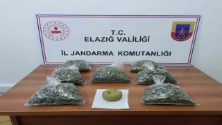 Elazığda uyuşturucu madde taşıyan 4 kişi tutuklandı