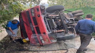 Elektrik arıza ekibi kaza yaptı: 2 yaralı