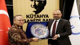 Endonezya Büyükelçisi, Kütahya Organize Sanayi Bölgesi Yönetimini ziyaret etti