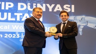 ERÜye TÜSEBden Ödül