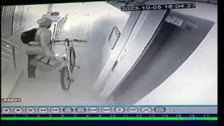 Eskişehirde 25 saniyede bisiklet hırsızlığı
