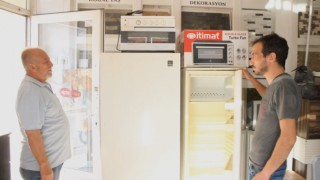 Ev kiralayan öğrencilerin ilk tercihi spotçu ve ikinci el eşyacılar oluyor