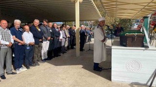 Evinin altıncı katından atlayan genç memleketinde toprağa verildi