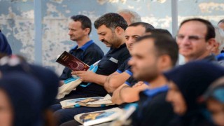 Fabrikada işçilere öykü molası