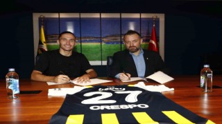 Fenerbahçe, Miguel Cresponun sözleşmesini 1 yıl daha uzattı