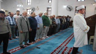 Filistinde hayatını kaybedenler için gıyabi cenaze namazı kılındı