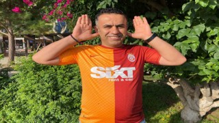 Galatasaray sevdası işinden etti
