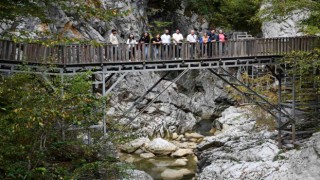 Gastronomi Kongresi için gelen davetliler kanyon ve şelaleyi gezdi