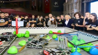 Geleceğin robot tasarımcıları, ABD hayali için Küçükçekmecede ter döktü