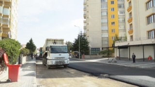 Girne Şehitler Caddesinde asfalt çalışması başladı